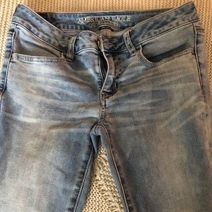 American Eagle super low rise jegging size 8 short